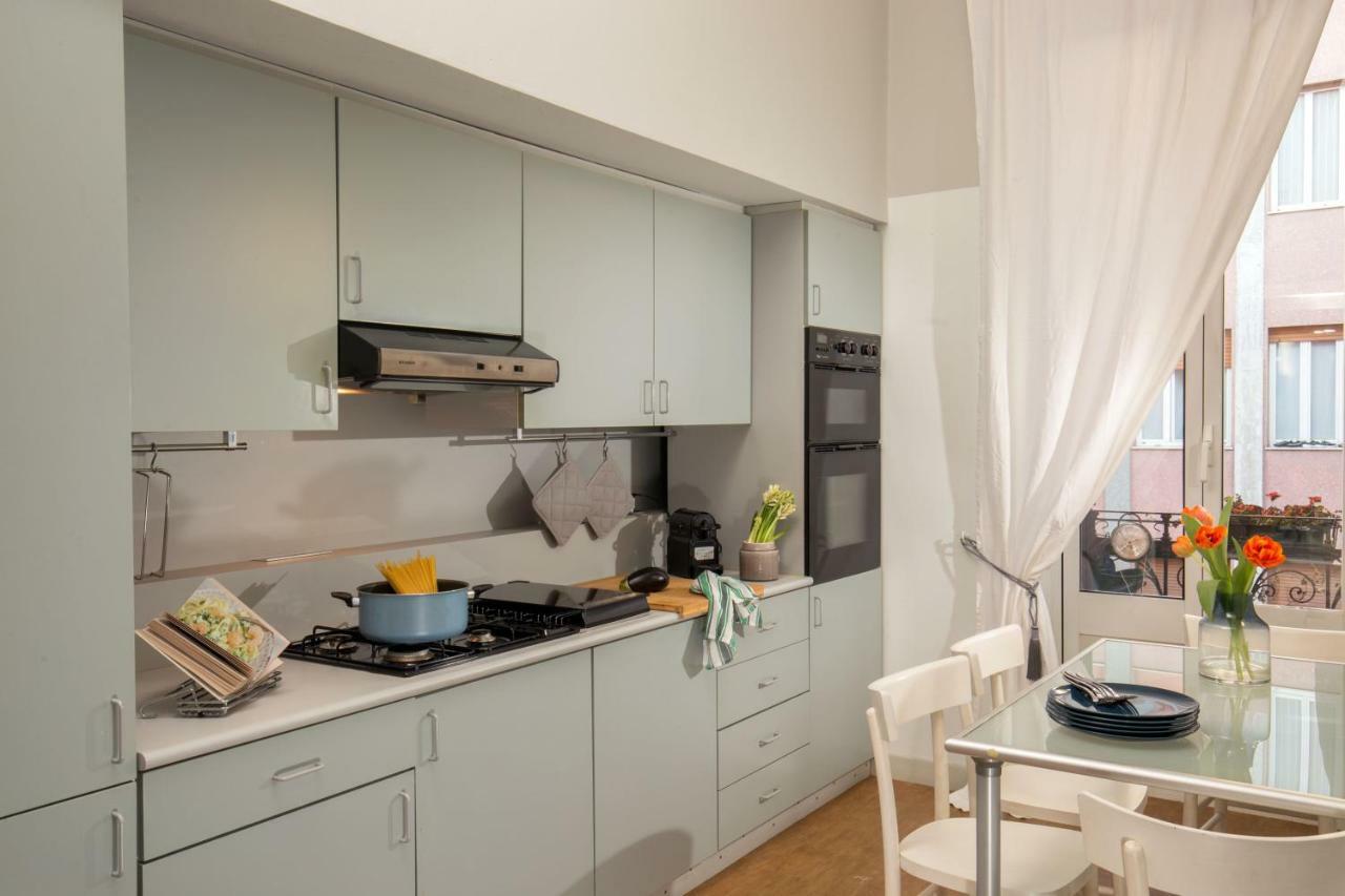 Daplace - Renzo Apartment Milano Esterno foto